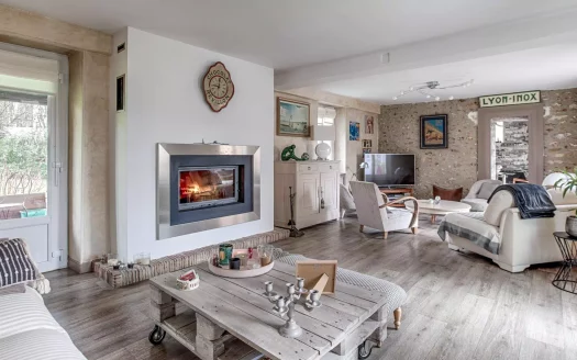 POISSY Maison 210 m2 et dépendances